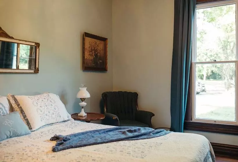 تختخواب و صبحانه The Beaumont House