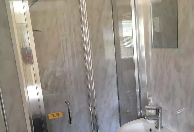 تختخواب و صبحانه Bishop Gate Bnb