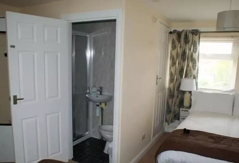 تختخواب و صبحانه Bishop Gate Bnb