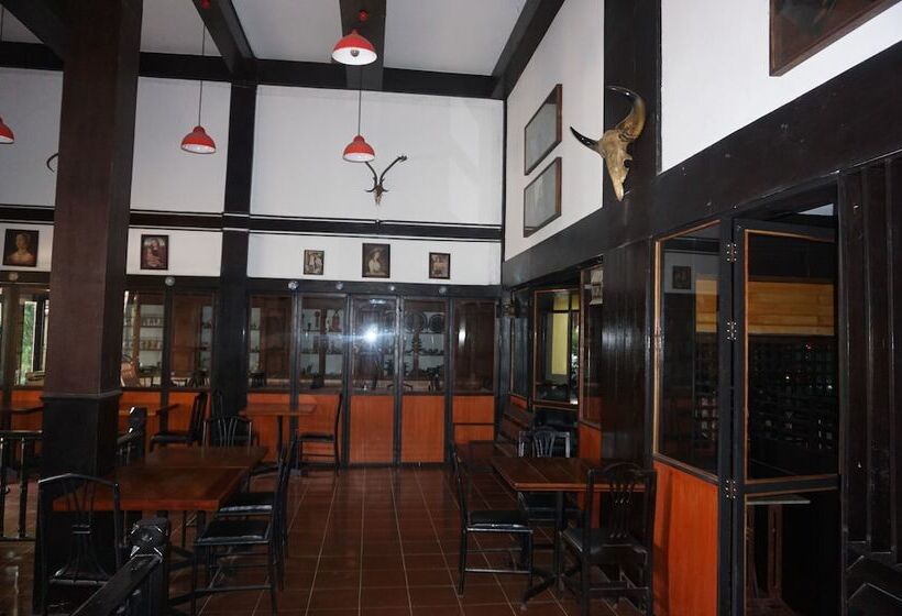 Отель Kruatier Mansion