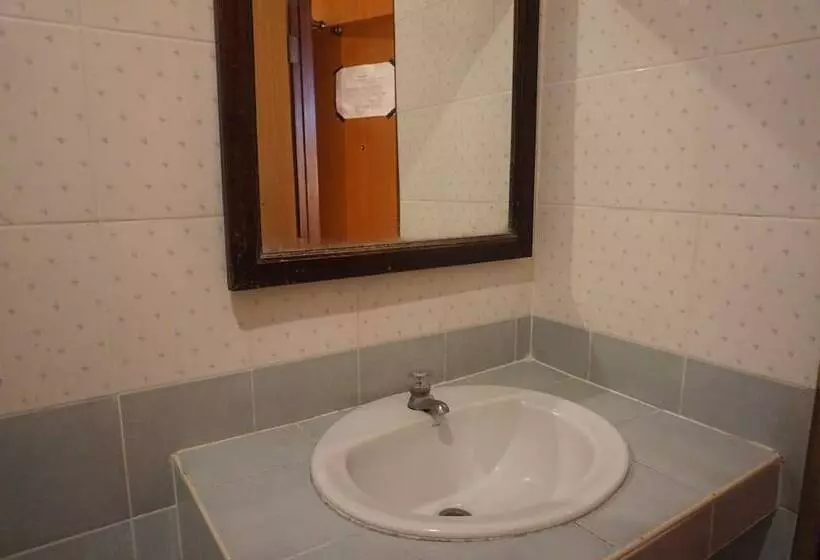 هتل Kruatier Mansion