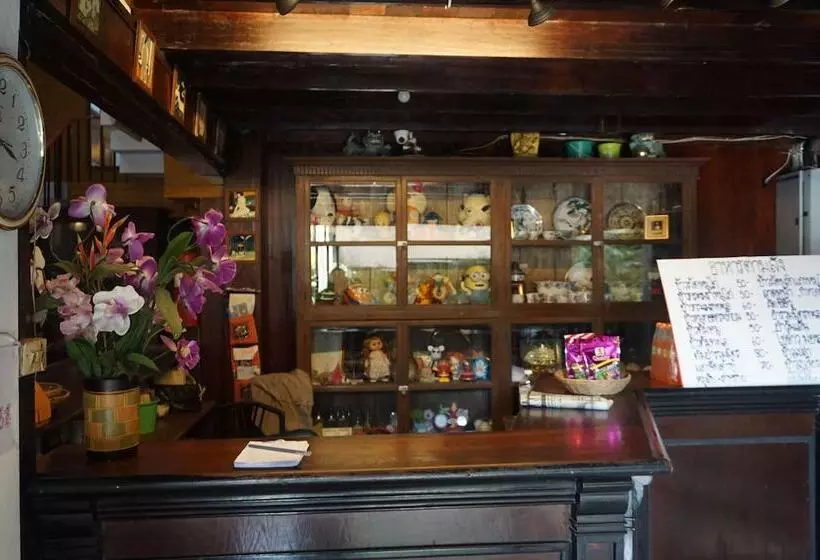 هتل Kruatier Mansion