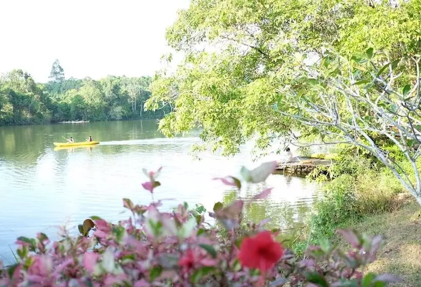 هتل Sawasdee Lagoon Resort