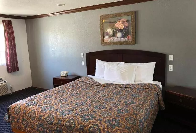 ホテル Starlight Inn, Valley Blvd   Downtown La