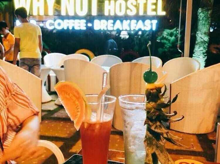 هتل Why Not Hostel