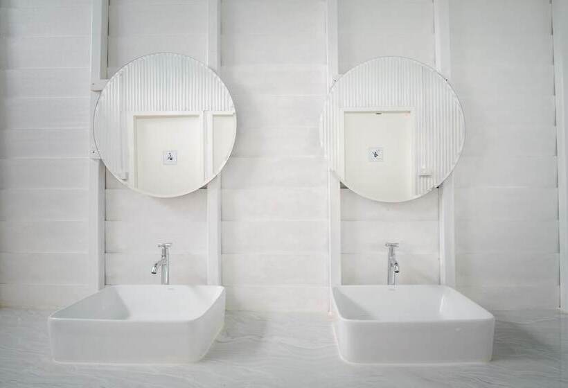 Jikko In Town Hostel