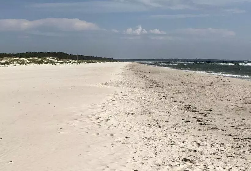 Mälarhusen Semesterby österlen   Stugor & Gårdssviter