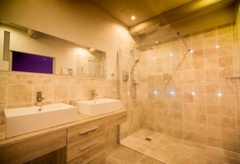 Majatalo Abri Cosy   Suite Romantique En Camargue