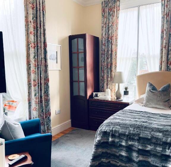 بنسيون Ashleigh House