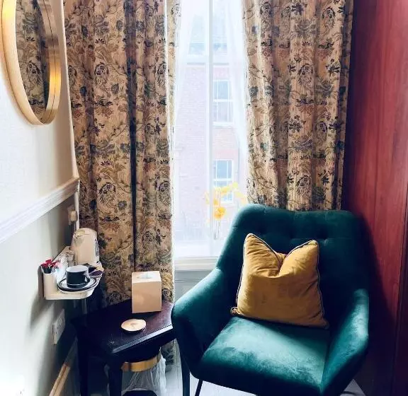 Majatalo Ashleigh House