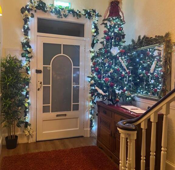 بنسيون Ashleigh House