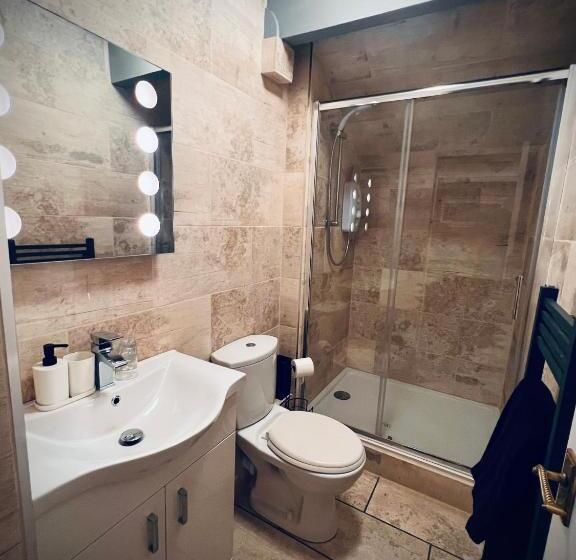 بنسيون Ashleigh House