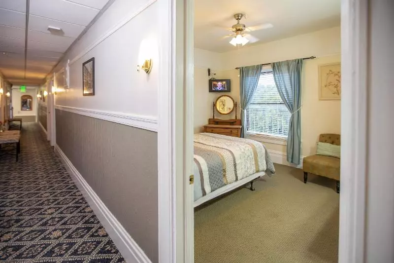 پانسیون Hayes Valley Inn