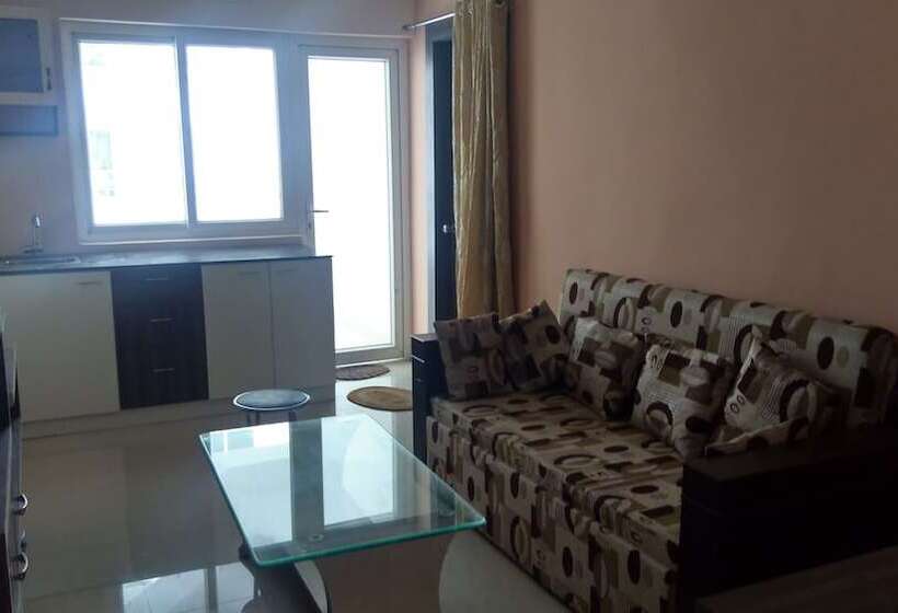 پانسیون Janardan Home Stay Cozy Rooms Puri