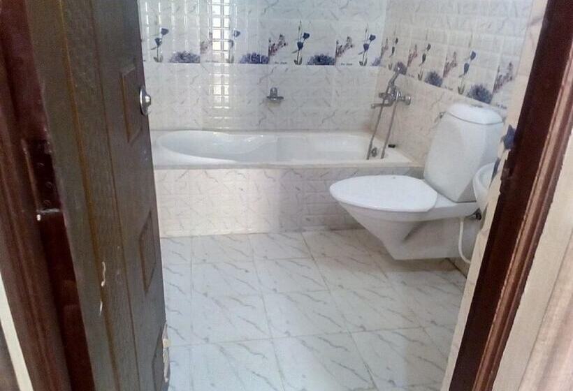 پانسیون Janardan Home Stay Cozy Rooms Puri