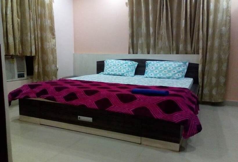 پانسیون Janardan Home Stay Cozy Rooms Puri
