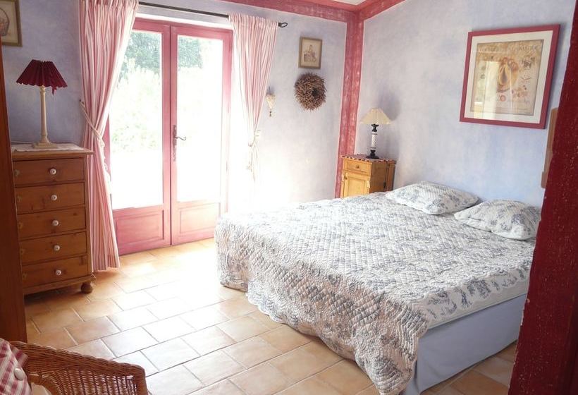 بنسيون La Capucine