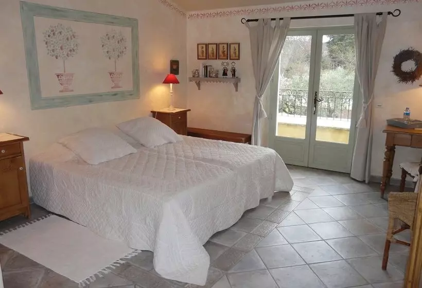 Majatalo La Capucine