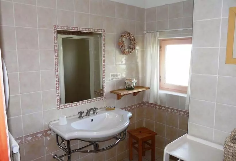 Majatalo La Capucine