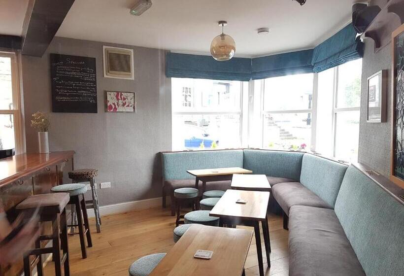 بنسيون The Railway