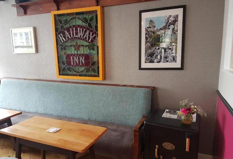 بنسيون The Railway