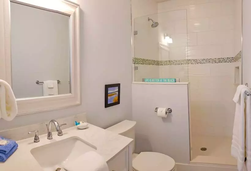 Aamiaismajoitus (B&B) Darien Waterfront Inn