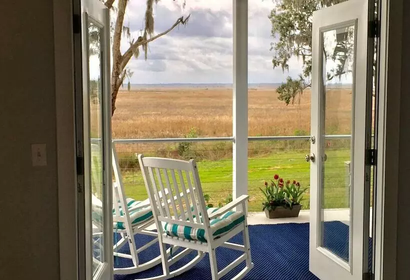 Aamiaismajoitus (B&B) Darien Waterfront Inn