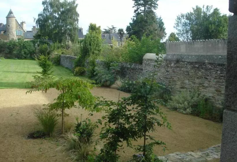 Aamiaismajoitus (B&B) Maison D Hôtes Augès