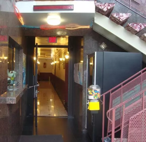 Hollywood 7 Star Motel