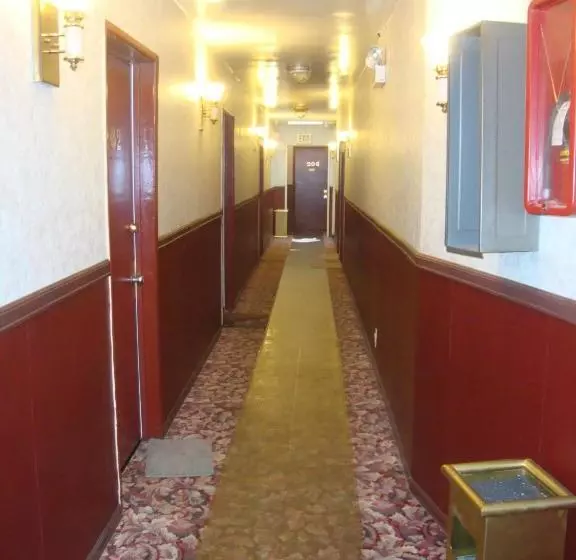 Hollywood 7 Star Motel