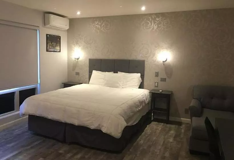 Hollywood 7 Star Motel