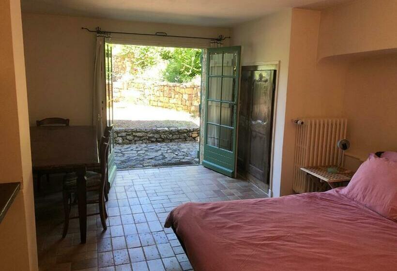 Le Mas Dormant En Provence