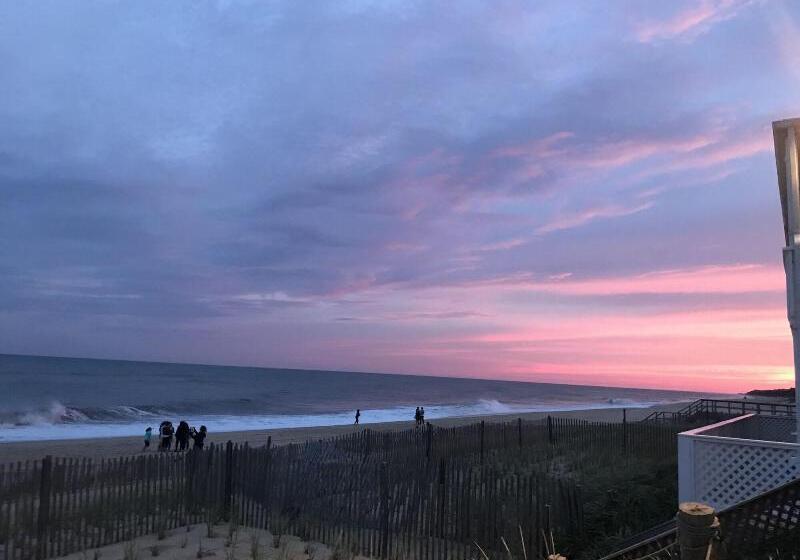 汽车旅馆  Ocean Surf Resort