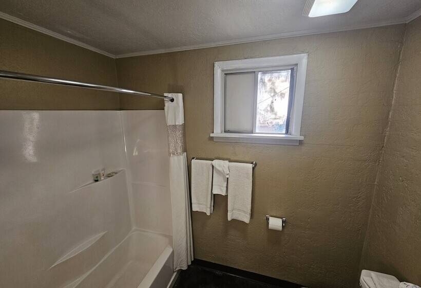 مُتل Redrock Country Inn