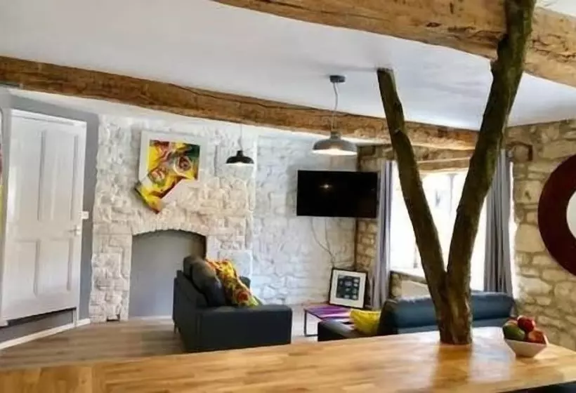 Old Fleece Apartments