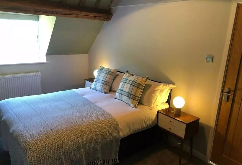 Old Fleece Apartments