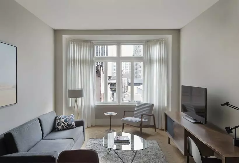 Roost Rittenhouse