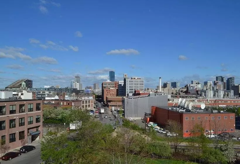 Seaport Signal Building By Vacasa