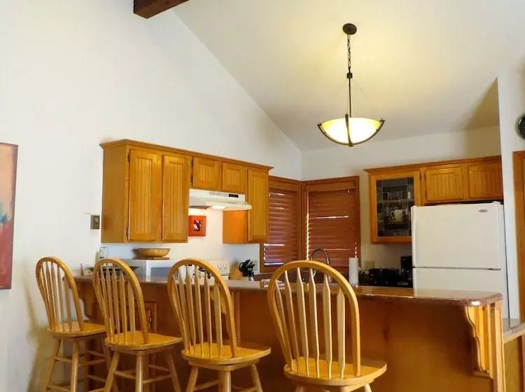 West Elk By Crested Butte Lodging