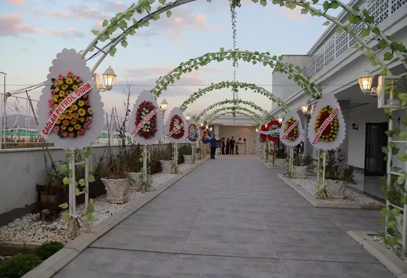 Aymi̇ra Hotel & Spa