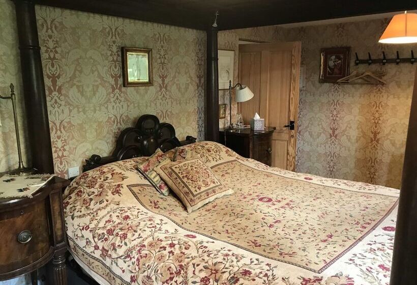 צימר Chalk And Cheese