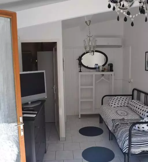 Aamiaismajoitus (B&B) Domaine Lacoste