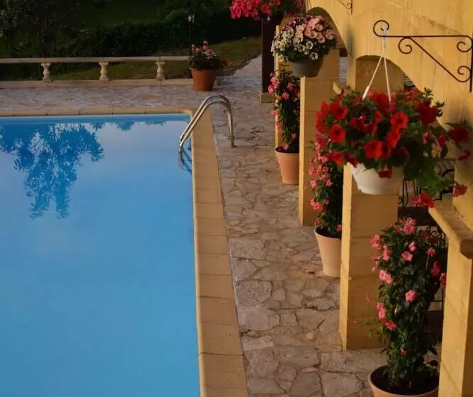 Aamiaismajoitus (B&B) Domaine Lacoste