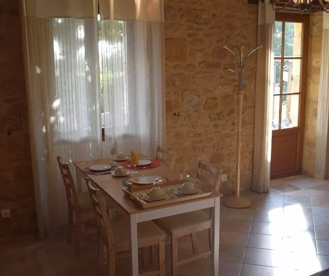 Aamiaismajoitus (B&B) Domaine Lacoste