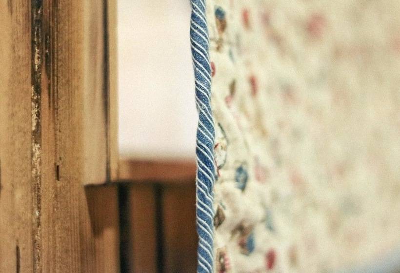 تختخواب و صبحانه Fanlin House