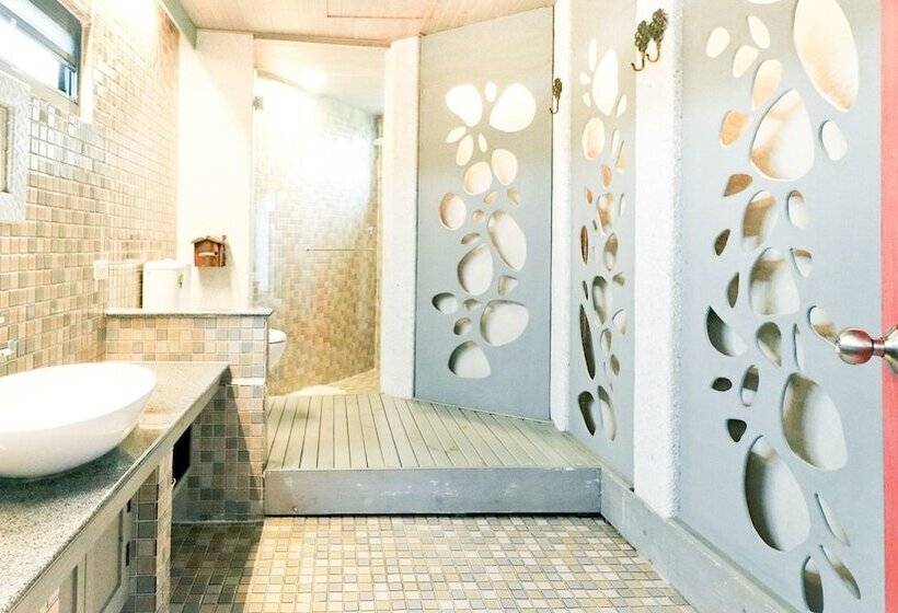 تختخواب و صبحانه Fanlin House