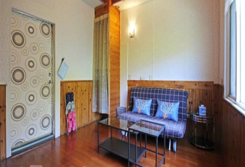 تختخواب و صبحانه Home Of The Fireflies