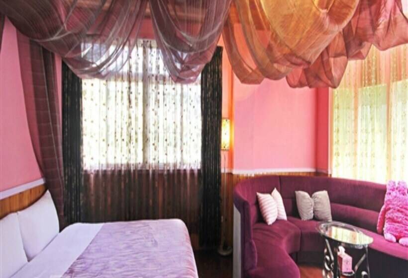 تختخواب و صبحانه Home Of The Fireflies