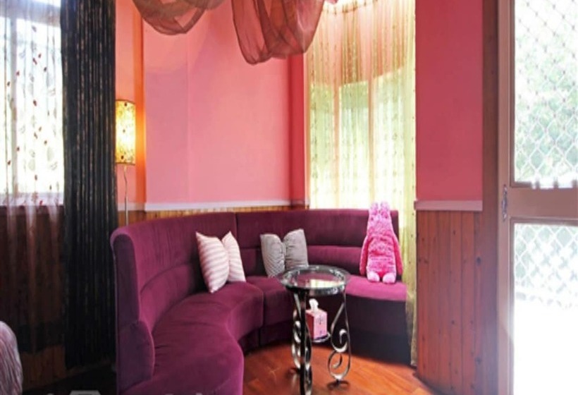 تختخواب و صبحانه Home Of The Fireflies