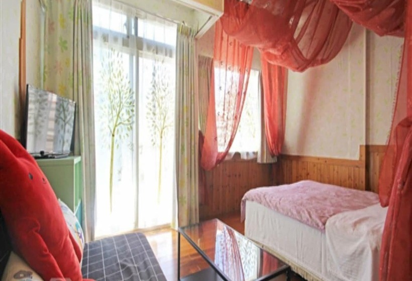 تختخواب و صبحانه Home Of The Fireflies